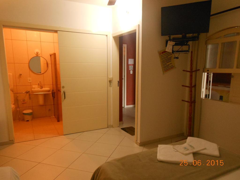 Pousada Xodó da Praia São Pedro da Aldeia Habitación foto